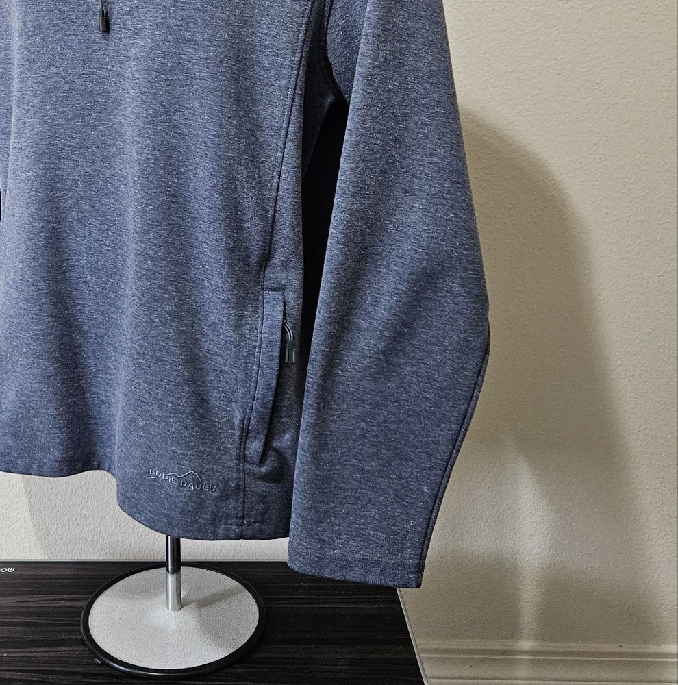 Eddie Bauer Two Toned 1/4 Zip Pullover Sweatshirt - Picture 6 of 11